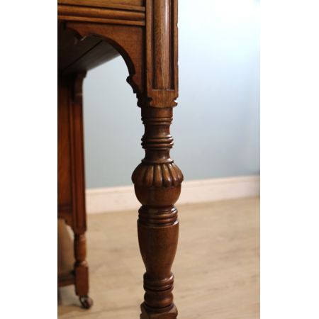 Schöner spätviktorianisches Schreibtisch aus Walnuss im Stil von Lamb of Manchester