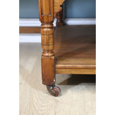 Schöner spätviktorianisches Schreibtisch aus Walnuss im Stil von Lamb of Manchester