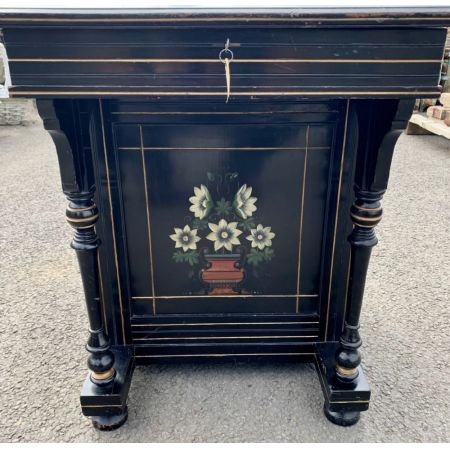 Schöne viktorianische, ebonisierte Davenport