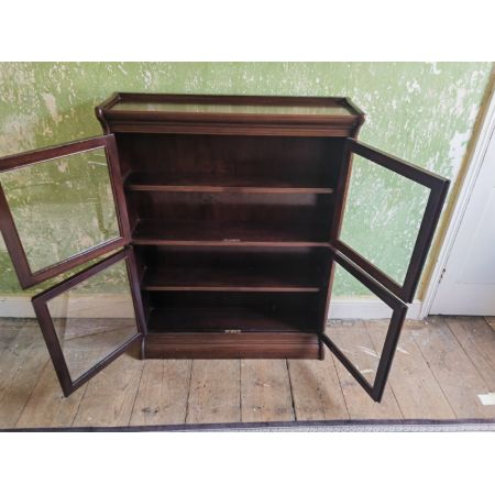 Antiker Bücherschrank aus Mahagoni im Globe Wernicke Stil