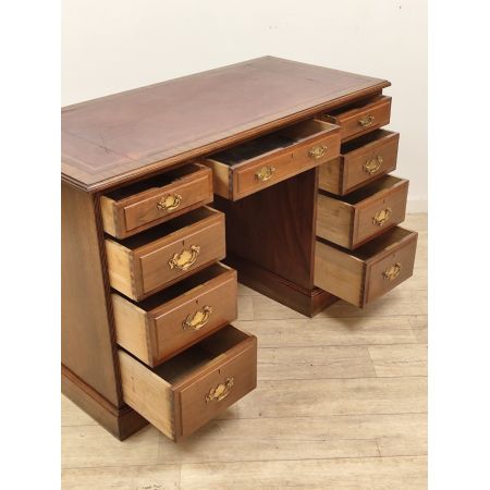 Schöner edwardianischer Schreibtisch aus Walnussholz und Mahagoni