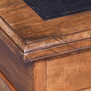 Schöner spätviktorianischer Schreibtisch / Partnersdesk aus Walnussholz, aus der Zeit um 1880