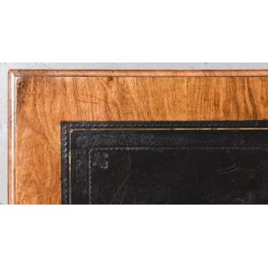 Schöner spätviktorianischer Schreibtisch / Partnersdesk aus Walnussholz, aus der Zeit um 1880