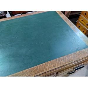 Unrestaurierter heller Eichenschreibtisch mit Box-Top-Pedestal