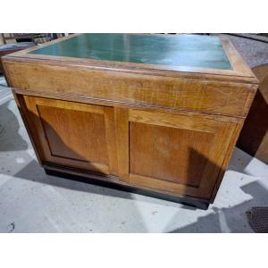 Unrestaurierter heller Eichenschreibtisch mit Box-Top-Pedestal