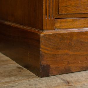 Antiker Viktorianischer Schreibtisch / kneehole desk aus Eichenholz