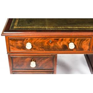 Antiker Viktorianischer Schreibtisch / partners desk aus Mahagoni