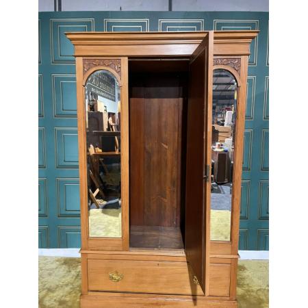 Edwardianische Kleiderschrank mit Spiegeltür