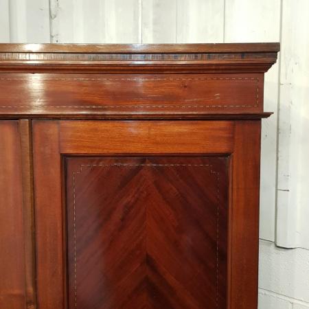 Edwardianischer Kleiderschrank mit Spiegeltür