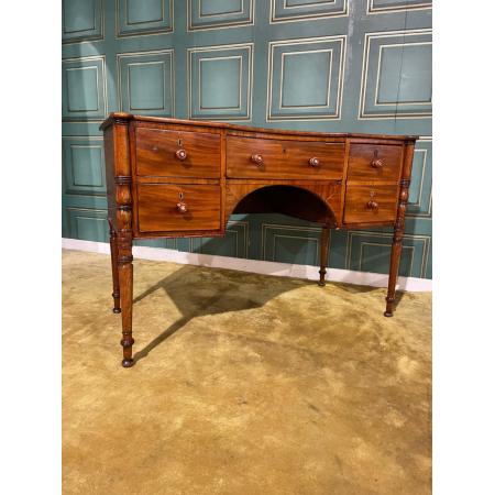 Antiker Schreibtisch / desk aus Mahagoni