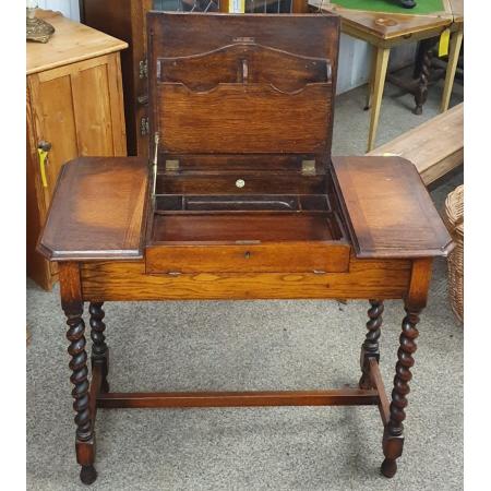 Patentierter britischer Schreibtisch