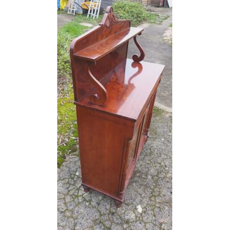 kompaktes viktorianisches Sideboard aus Mahagoni
