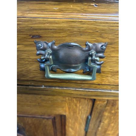Sideboard aus heller Eiche mit Spiegelrückseite