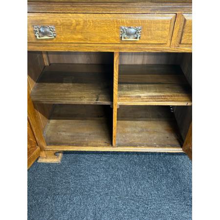 Sideboard aus heller Eiche mit Spiegelrückseite
