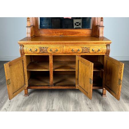 Antikes Sideboard aus goldenem Eichenholz mit Spiegelrückseite aus dem 20. Jahrhundert