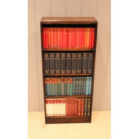 Kleines offenes Bücherregal aus dunkler Eiche