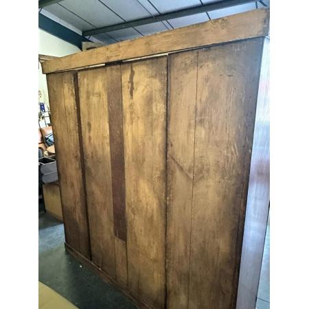Viktorianische Kleiderschrank/ compactum wardrobe