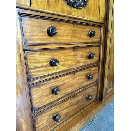 Viktorianische Kleiderschrank/ compactum wardrobe