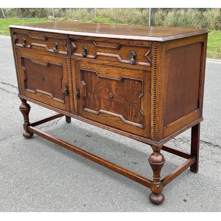 Antiker Schrank, große Kommode