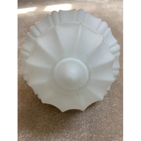 Weißes Opal Glas Deckenlicht, frühes 20. Jahrhundert