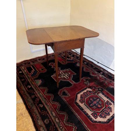 Mahagoni Pembroke table, ca 19. Jahrhundert mit Crossbanding