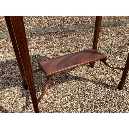 Mahagoni Spieltisch, drehbare Tischplatte