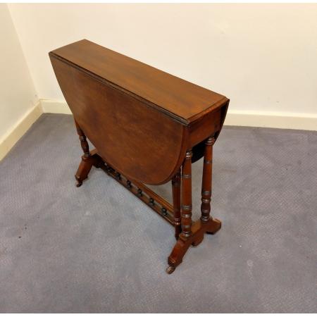 Sutherland Tisch aus Walnuss, Klapptisch mit Demi-Lune-Platten