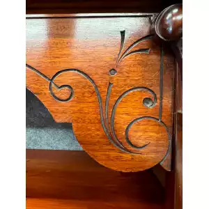 Seltenes Paar hohe viktorianische Mahagoni-Bibliotheksregale – Exquisite Handwerkskunst