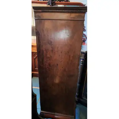 Antike Mahagoni-Kommode im irischen Stil – 19. Jahrhundert