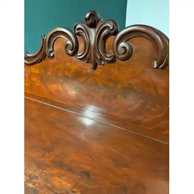Elegantes Georgianisches Mahagoni-Sideboard mit Intarsien & Serpentin-Front