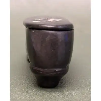 Antiker Papier-Maché Snuff Shoe mit MOP Vogel und Drahtarbeit – Spätes 18. - Frühes 19. Jahrhundert 