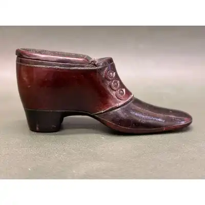 Antiker 19. Jahrhundert Carved Shoe Snuff 