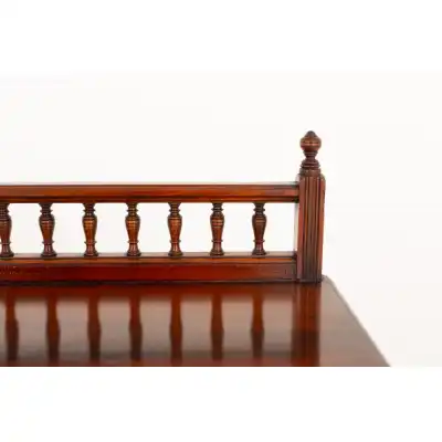 Antikes viktorianisches Kiefernbücherregal – Offenes Design mit Galerie, ca. 1880