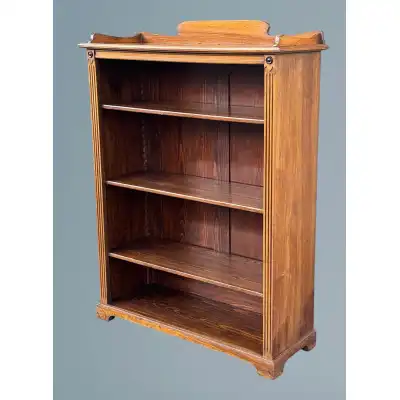 Antikes Mahagoni-Bücherregal – Offenes Design mit Galerie & Verzierungen, 19. Jahrhundert