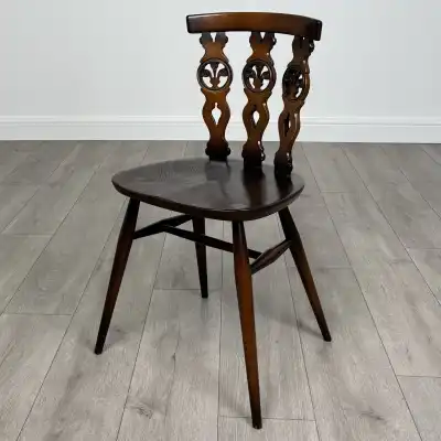 Esstisch-Ausziehbar mit 6 Stühlen  Esche Massiv 