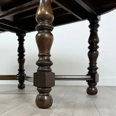 Esstisch-Ausziehbar mit 6 Stühlen  Esche Massiv 