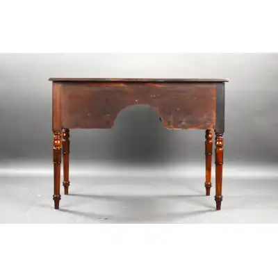 Mahagoni-Sideboard  Schreibtisch