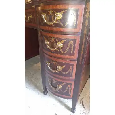 Antiker Schreibtisch 