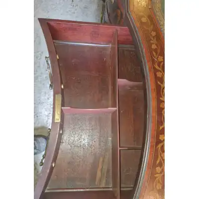 Antiker Schreibtisch 