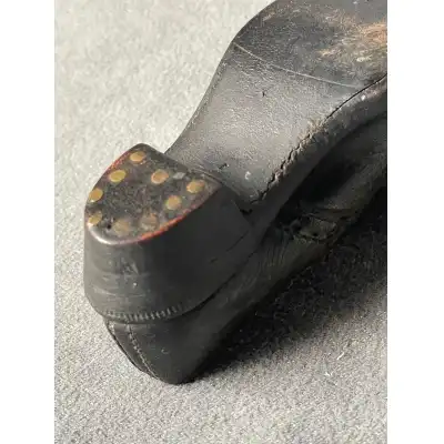 Seltene Miniatur-Lederschnürschuh aus England (ca. 1900-1925) – Handgefertigtes Sammlerstück