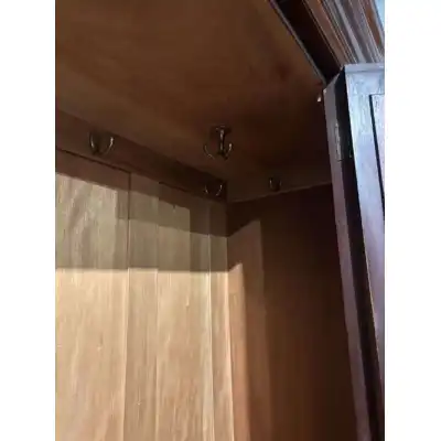 Antiker Edwardianischer Mahagoni-Kleiderschrank mit Spiegel & Intarsien – Eleganz & Funktionalität