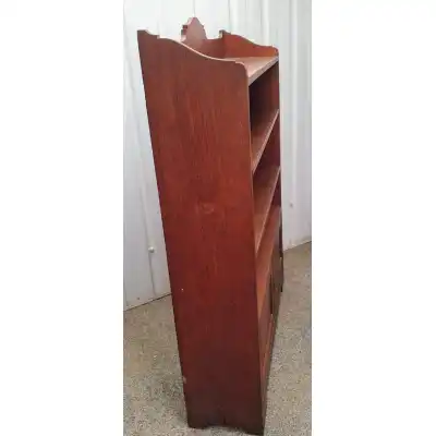 Offener Bücherschrank aus goldener Eiche