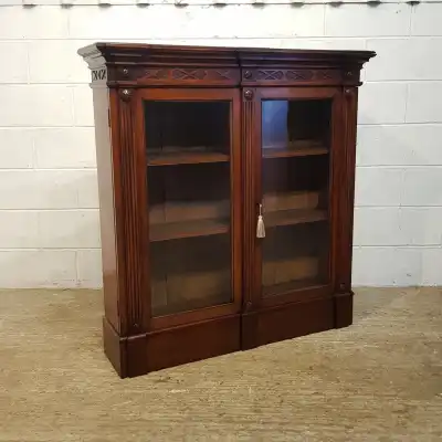 Viktorianische Vitrine-Bücherschrank aus Mahagoni 