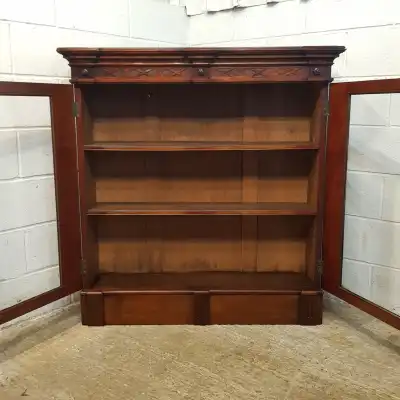 Viktorianische Vitrine-Bücherschrank aus Mahagoni 
