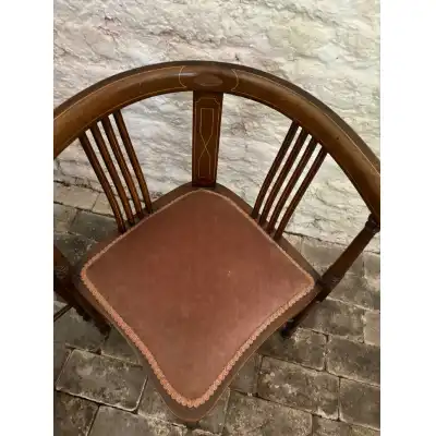 Paar edwardianische Mahagoni-Eckstühle 