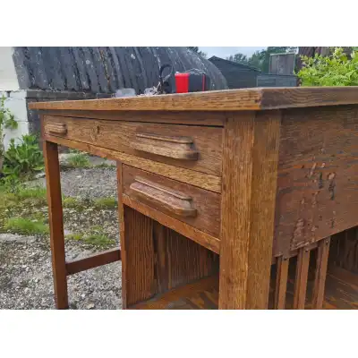 Seltener Eichen-Schreibtisch von Globe Wernicke 