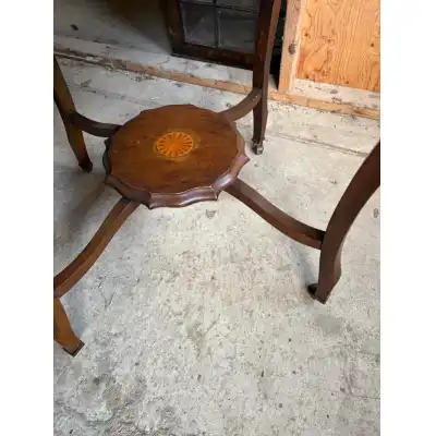 Antiker Edwardianischer Mahagoni-Couchtisch