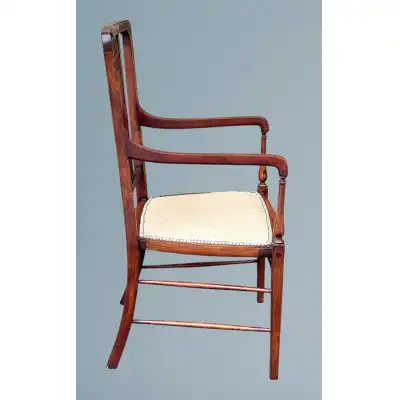 Antiker Edwardianischer Mahagoni-Armstuhl
