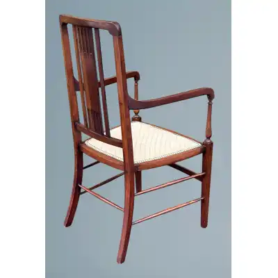Antiker Edwardianischer Mahagoni-Armstuhl