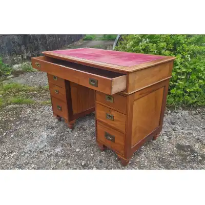 Antiker Schreibtisch aus den 1920er 